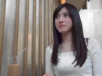 スレンダーな人妻が欲求不満過ぎてAV出演を決意！素人お姉さん飯岡かなこのアダルト動画