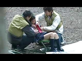 美少女JKがキャンプ場でレイプされちゃった映像が流出してしまう！女子校生3P盗撮のアダルト...