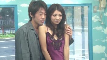 モデル撮影と声をかけられたお姉さんが巧みな話術でハメられちゃう件！素人顔射ハメ撮りのアダルト動画