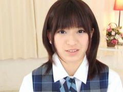 リボンとソックスだけ着用しておじさんに中出しされる女子校生！美少女成宮ルリのアダルト動画