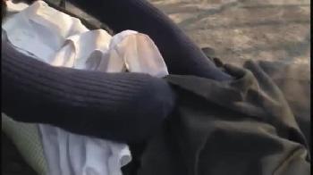 見るからギャルなJKに土下座足コキ懇願した結果！素人女子校生ナンパのアダルト動画