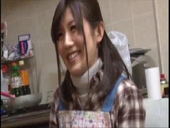 頭の緩い美人妻が何も考えずに無事AV出演！巨乳お姉さん美泉咲のアダルト動画