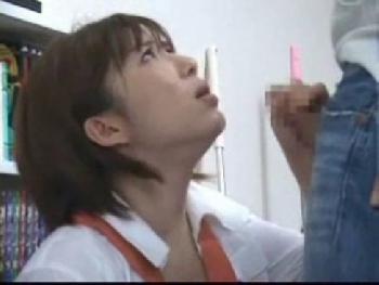 フェラ強要されきっちりお掃除までさせられる巨乳家政婦！お姉さん手コキのアダルト動画