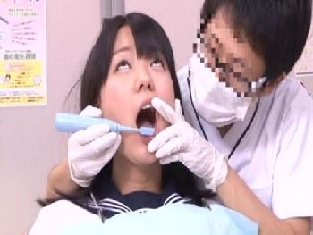 麻酔の所為で身動きが取れない美少女JKの末路！女子校生中出しフェラレイプ盗撮のアダルト動画