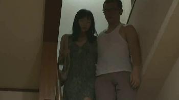 不貞人妻が旦那が居ない間に不倫相手連れ込んでパコりまくり！巨乳お姉さんフェラ手コキぶっかけ...