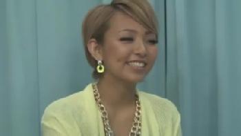 金髪の色黒ギャルの奥を突き続けると潮をまき散らして絶頂！巨乳素人顔射マッサージのアダルト動画