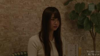 勧められた薬を飲んだら体がどんどん熱くなり本気汁垂れ流しハメ！巨乳素人美少女ナンパのアダル...