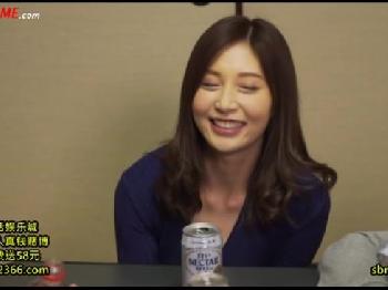 巨乳なママが息子のチンポをお風呂場でご奉仕！人妻熟女フェラ手コキ近親相姦のアダルト動画