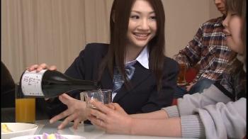 姉の夫に無理矢理キスをして奪い取り生ハメSEXしちゃう鬼畜な妹！巨乳美少女痴女顔射のアダル...