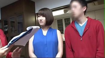 母親と息子を合体させるというとんでもない企画がスタート！素人ハメ撮りナンパ近親相姦のアダル...