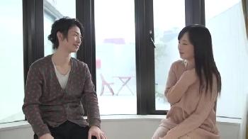 清楚に見えて本性は淫乱な色白娘といちゃパコ！巨乳美少女お姉さんギャルのアダルト動画