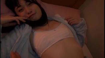 清楚な色白女子が毎日パパのチンポでアへアヘ！美少女フェラ近親相姦オナニー3Pのアダルト動画