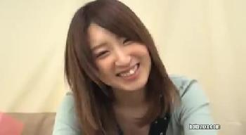 ナンパ男に捕まってしまった美少女が速攻でハメられてしまう一部始終！素人ハメ撮りのアダルト動画