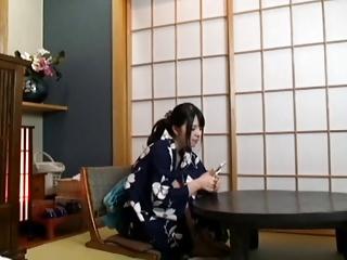 温泉旅館でオナニー→目撃即レイプされる上原亜衣ちゃん！巨乳美少女のアダルト動画