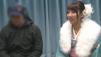 【新春】新年から騎乗位でイキ狂う晴れ着姿の素人と野球拳パコ！！！！！！巨乳美少女ロリ中出しのアダルト動画