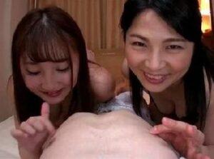 ボイン大好きなショタガキがハーレム3P！Wボインに埋め尽くされて将来有望な性教育！巨乳お姉さん痴女人妻のアダルト動画