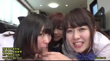 官能的すぎる美形少女女子校生コンビからペニスを狙われて精液が枯渇してしまいます！美少女素人フェラ痴女童顔のアダルト動画