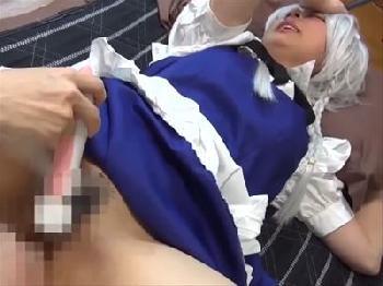 -個人撮影-東方のメイド長に変身した現役学生美形少女コスプレイヤーにコンドーム無し挿入中出し!!！美少女素人フェラのアダルト動画