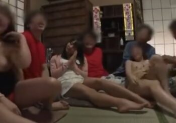 リア充パリピの宅飲みは乱交パーリーに発展するのが常識です！素人美少女痴女乱交の無料セックス動画