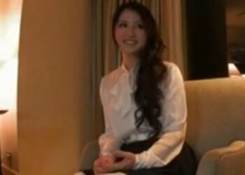 若さと色気を両立させた25歳のSS級美女にご奉仕させてギンギンのチンポハメ！素人お姉さん痴女顔射ハメ撮りのアダルトエロ動画