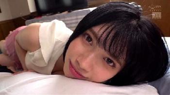 幼馴染みの美少女女子校生と一緒に生活してみたら毎日ペニスをおねだりされて大変です！中出しフェラ手コキ顔射ハメ撮り水着のアダルト動画